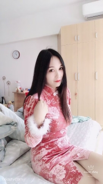 �����Ը���Ů